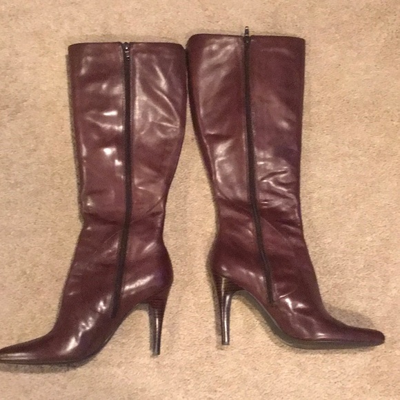 Brown leather boots - Picture 3 of 5